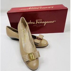 Salvatore Ferragamo Taupe Pump Block Heels Women’s Size 9